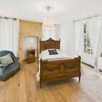 Holiday home Maison Pour 6 Avec Jardin, Au Coeur De *