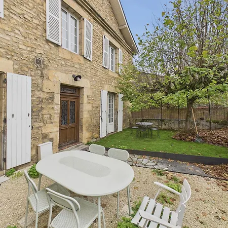 Feriehus Maison Pour 6 Avec Jardin, Au Coeur De