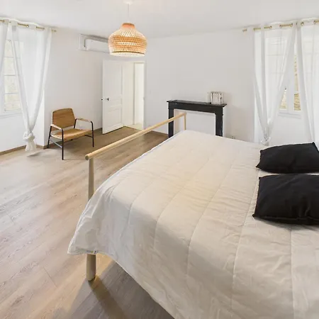 Maison Pour 6 Avec Jardin, Au Coeur De