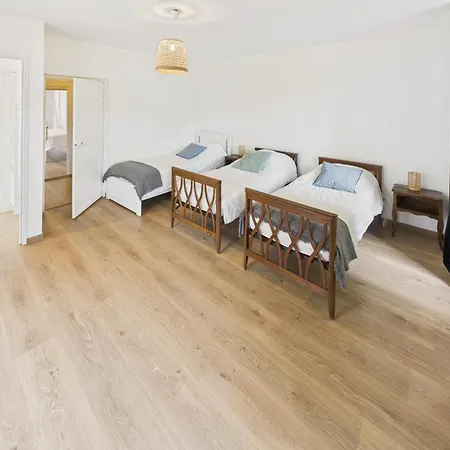 Maison Pour 6 Avec Jardin, Au Coeur De *