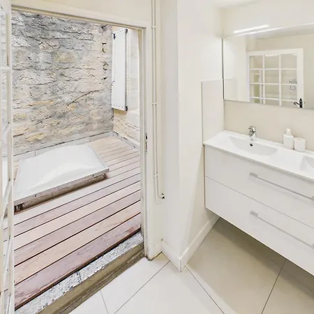 Maison Pour 6 Avec Jardin, Au Coeur De