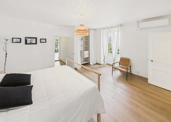 Maison Pour 6 Avec Jardin, Au Coeur De Feriehus